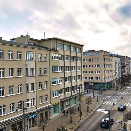 Posrod Drzew Studio Swietojanska Gdynia Exterior photo